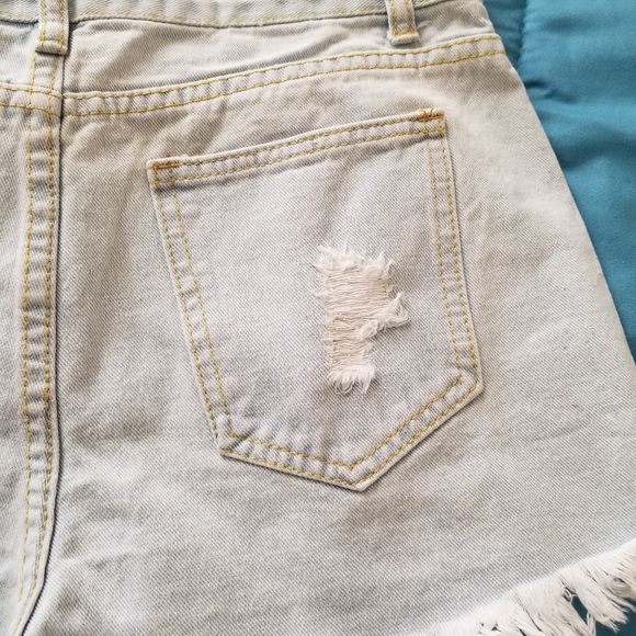 Jean shorts - Picture 6 of 9